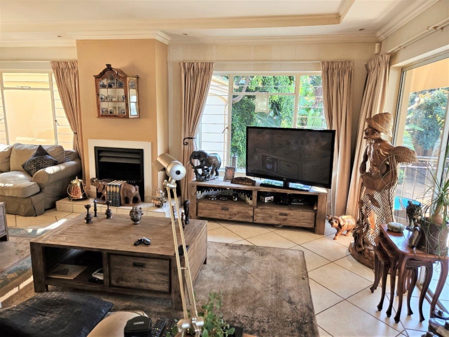 4 Bedroom Property for Sale in Kosmos North West